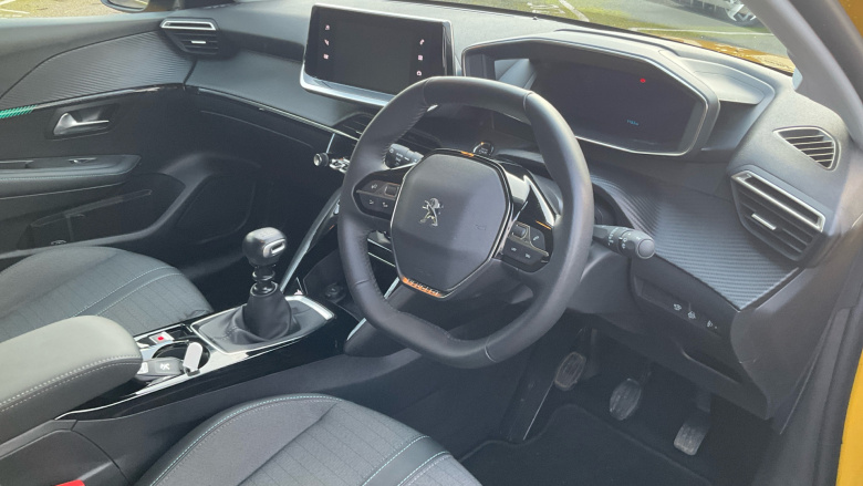 Peugeot 208 1.2 PureTech 100 Allure Premium + 5dr Petrol Hatchback